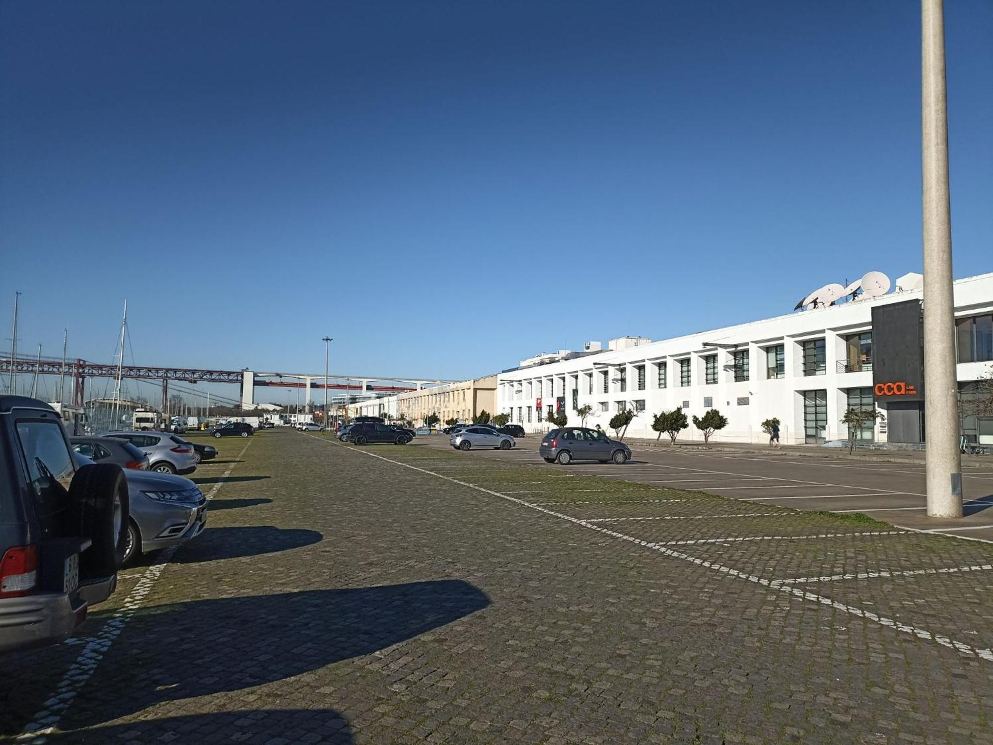 Be Local - Sleep Aboard The Santa Maria Sailing Boat In Lisbon Apartment Exterior foto