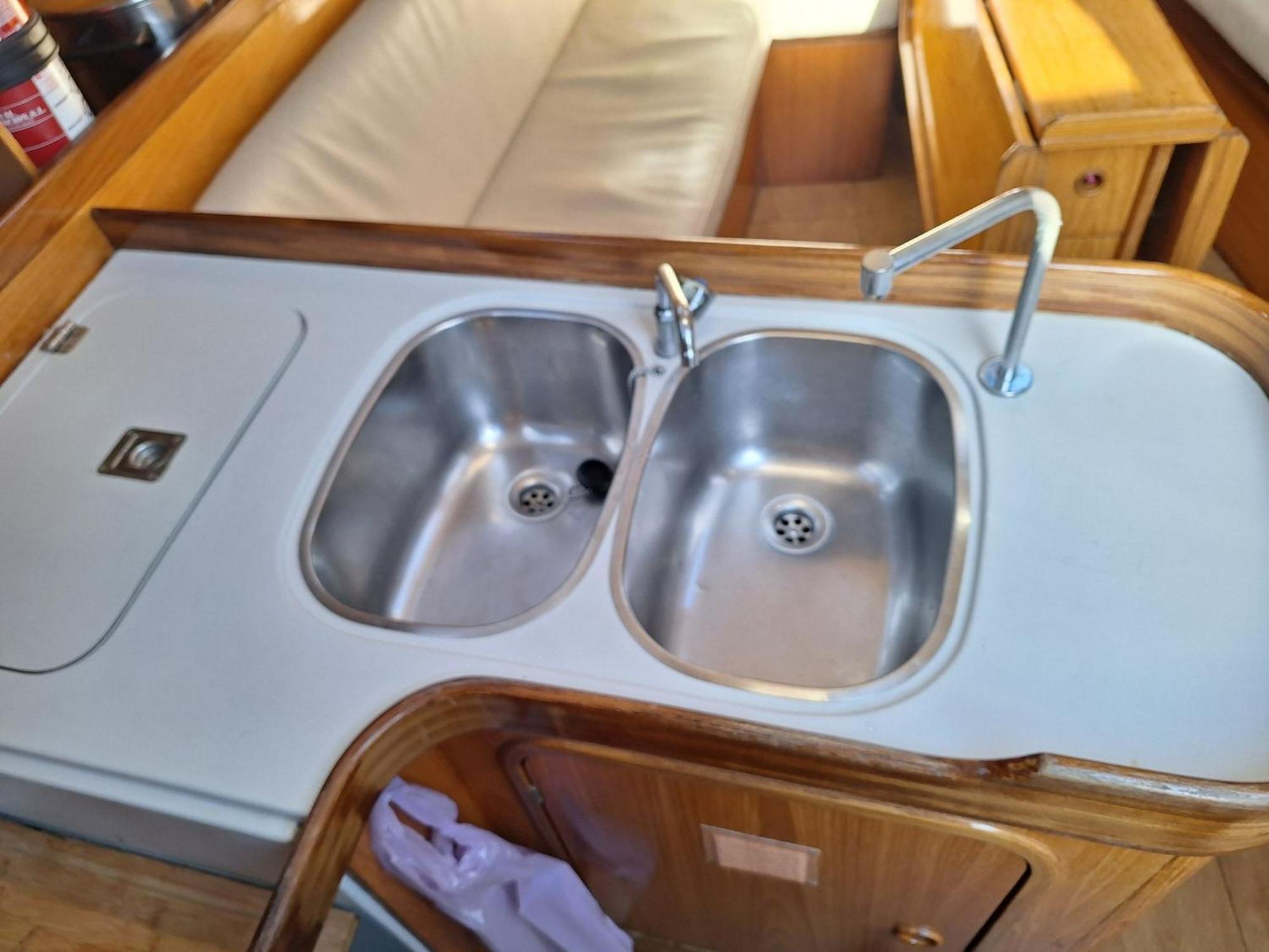 Be Local - Sleep Aboard The Santa Maria Sailing Boat In Lisbon Apartment Exterior foto